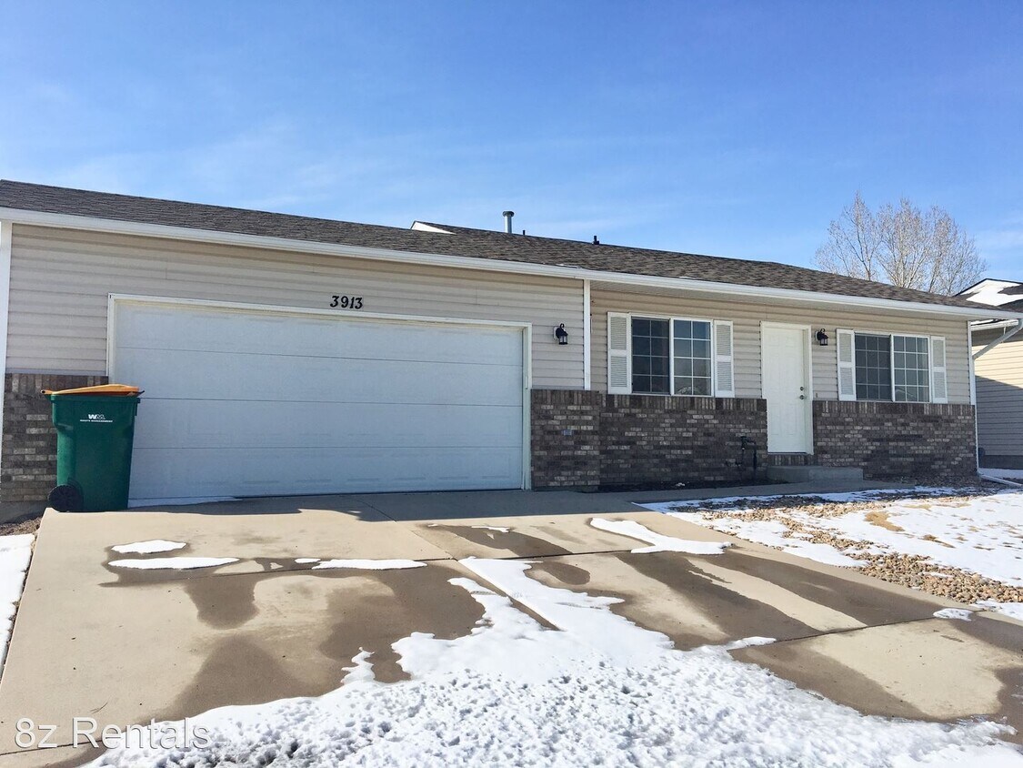 Primary Photo - 4 br, 2 bath House - 3913 Dove Lane