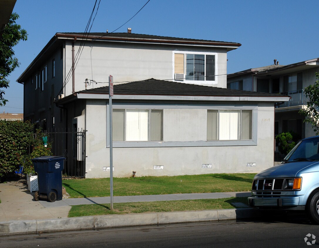 Foto del edificio - 11917 Grevillea Ave