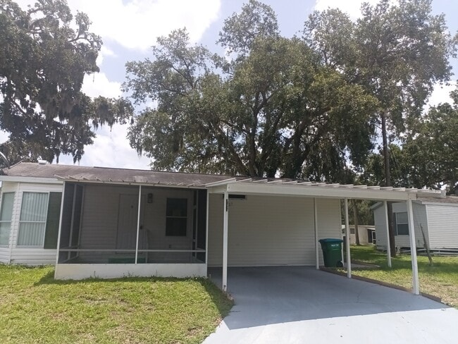 Building Photo - 841 W Colonial Cir