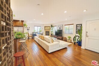 Building Photo - 1146 Hacienda Pl