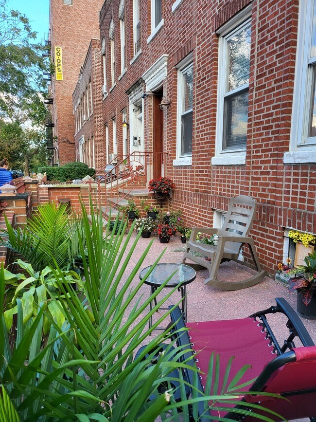 Building Photo - 22 Lefferts Ave
