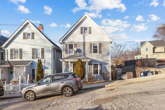 Foto del edificio - 983 Warren Ave