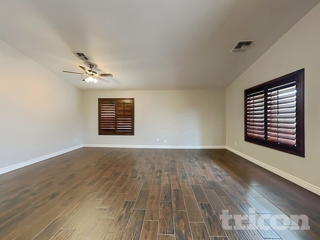 Building Photo - 4227 S 104th Ave