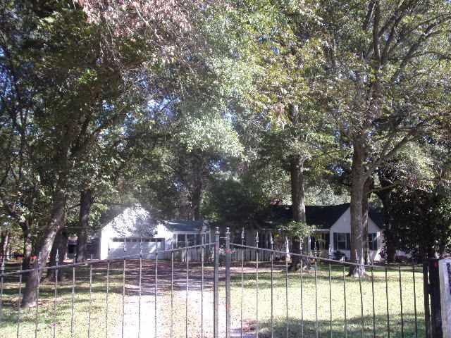 Primary Photo - 2294 Lakerest Rd
