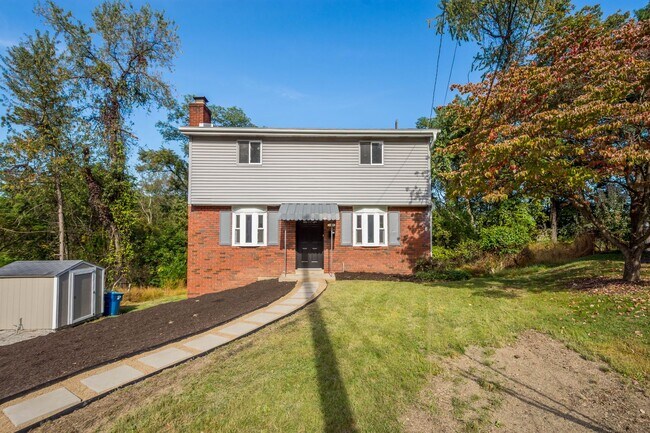 Foto del edificio - AVAILABLE NOW – Move In Today! NEWLY RENOV...