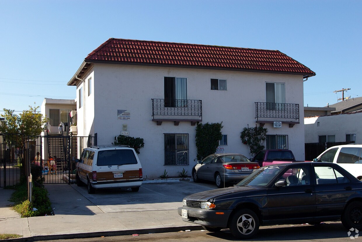 Foto principal - 4264 42nd St