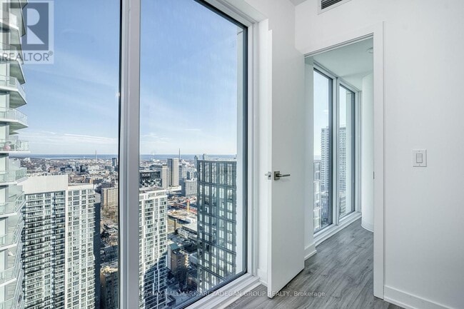 Building Photo - 252 Church St