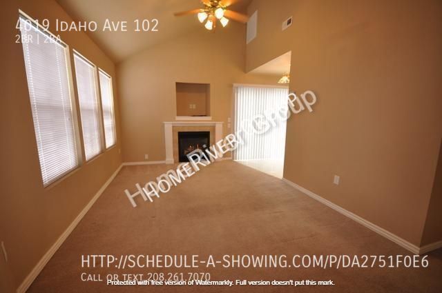 Building Photo - MOVE IN READY 8/23! 2X2 Townhome in Caldwell!