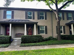 Building Photo - 6451 Oriole Dr