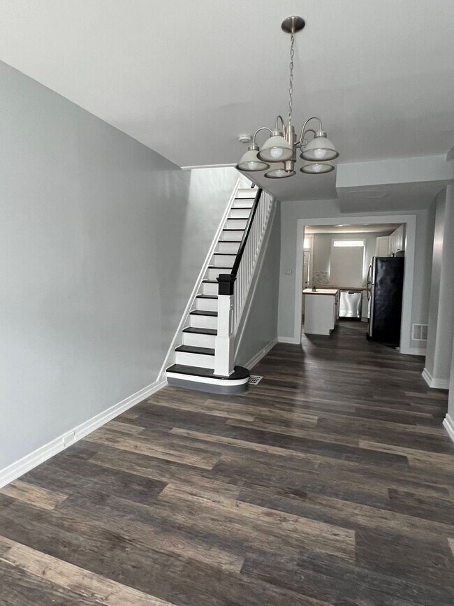 Photo - Newly Renovated 2 Bedroom in Baltimore Cit... House