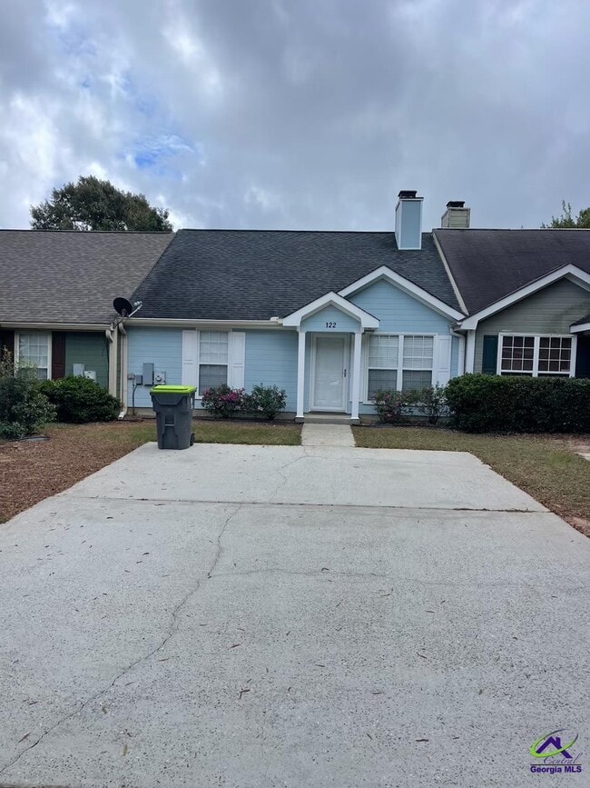 Building Photo - 122 Somerset Dr