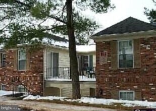 Building Photo - 154 Bancroft Rd
