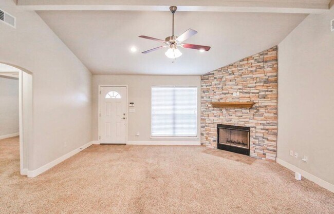 Foto del edificio - 3-bedroom, 2-bathroom home