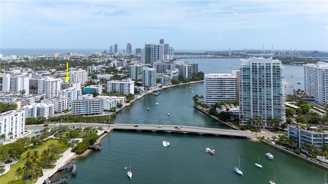 Building Photo - 1340 Lincoln Rd