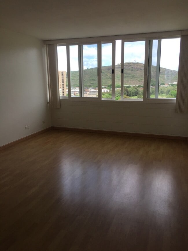 Building Photo - 5210 Likini St