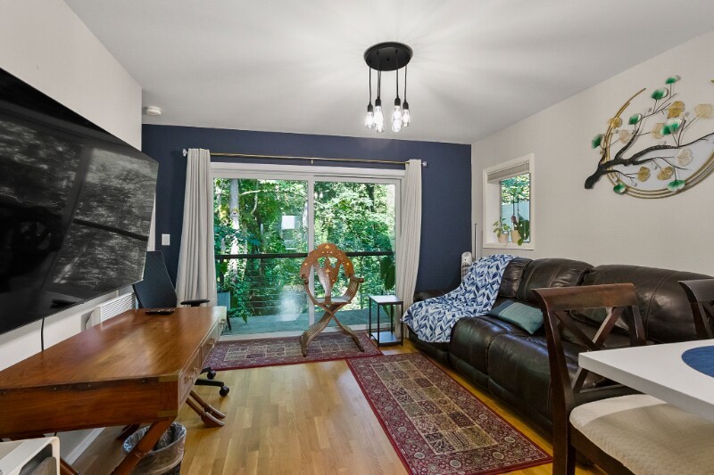 Foto principal - 3406 W Government Way