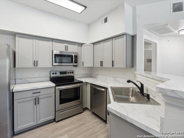 Building Photo - 2320 Gracy Farms Ln