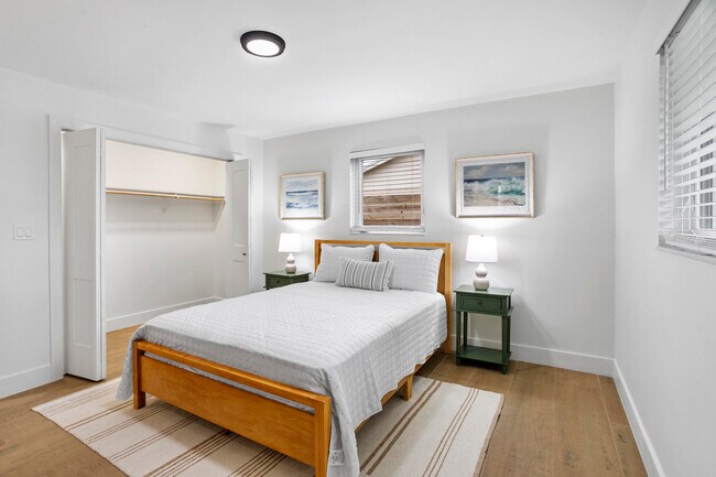 Foto del edificio - 4358 Birdwood St