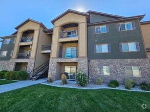 Building Photo - 203 Jordan Ridge Boulevard