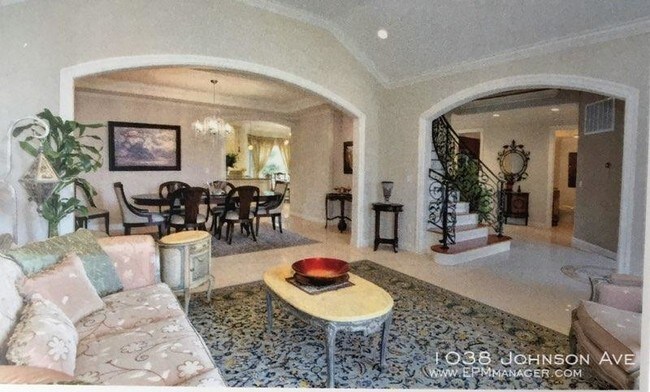 Foto del edificio - 1038 Johnson Ave
