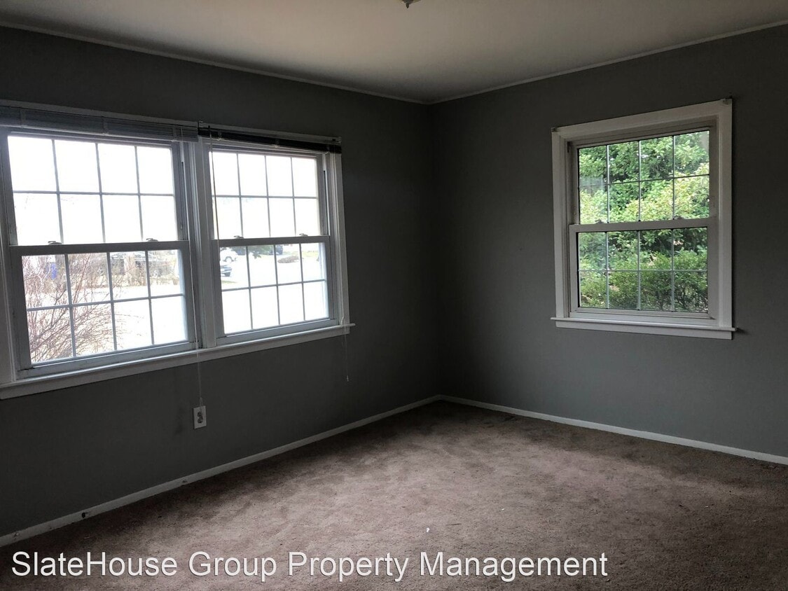 Primary Photo - 3 br, 2 bath House - 10 Snowdon Ln