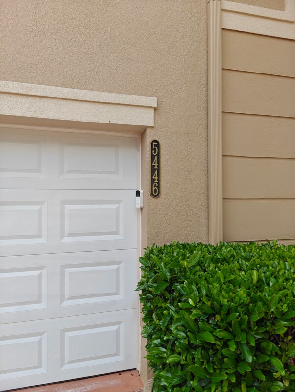 Building Photo - 5446 Admiral Way