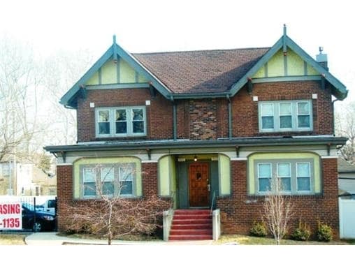 Foto del edificio - Troostwood Townhomes