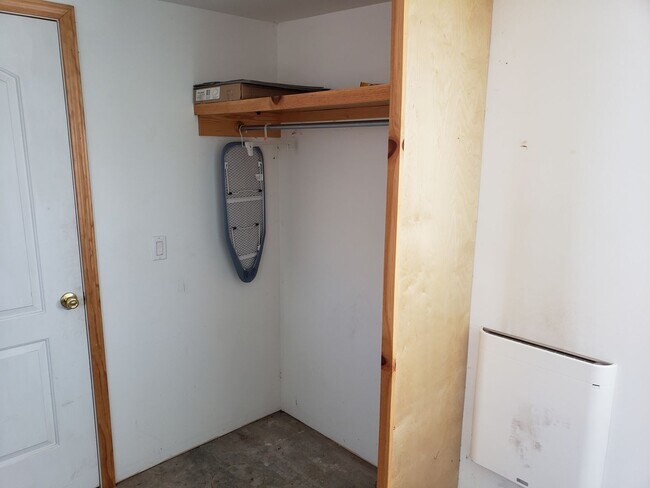 Foto del edificio - 1016 W 14th St