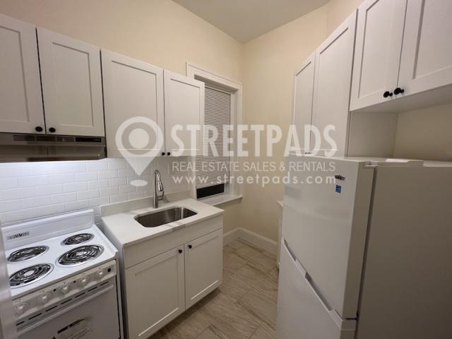 Building Photo - 1 bedroom in Boston MA 02215