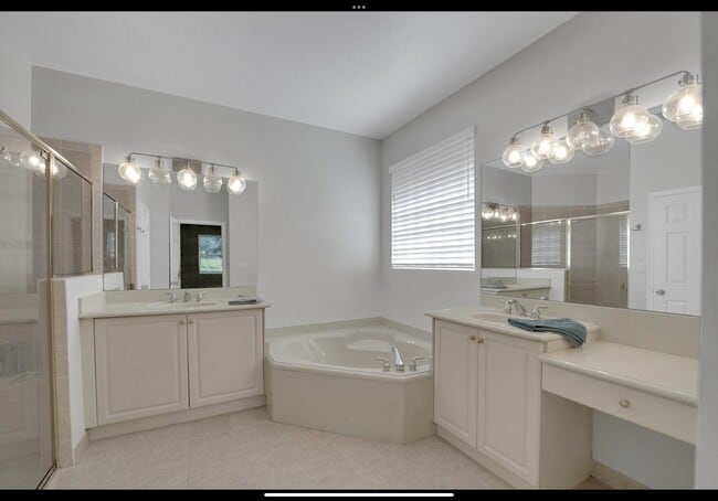 Building Photo - 7922 Monarch Ct