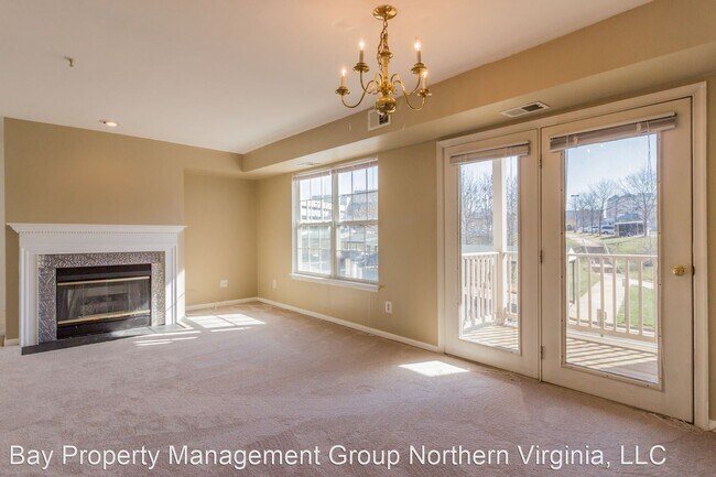 Foto del edificio - 2 br, 2 bath House - 4120 MONUMENT CT #202
