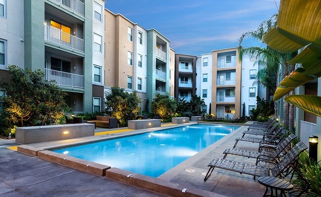 University House Fullerton Apartments Fullerton, CA