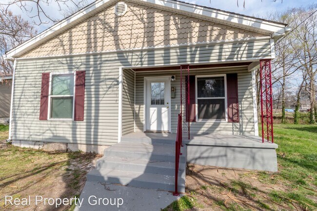 Foto del edificio - 3 br, 1 bath House - 216 Mcbaine Ave.