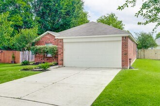 Building Photo - 13000 Lazy Ln