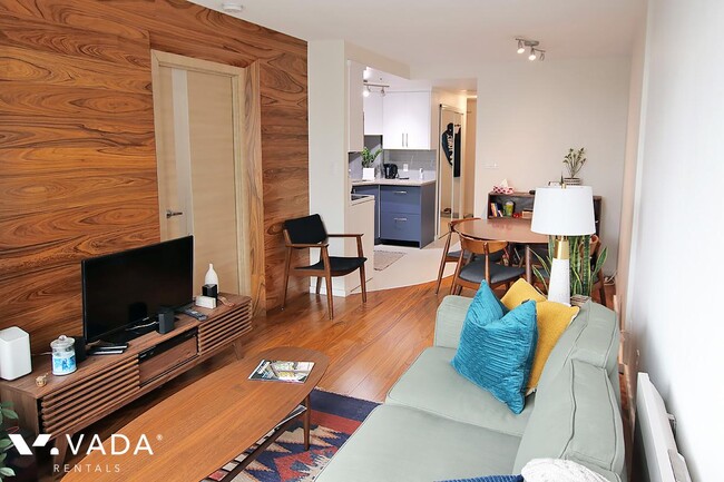 Building Photo - Harbourside Park Coal Harbour Apartment Re...