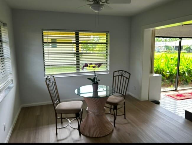 Building Photo - 2 Bedroom 2 car garage Single Family Home ...