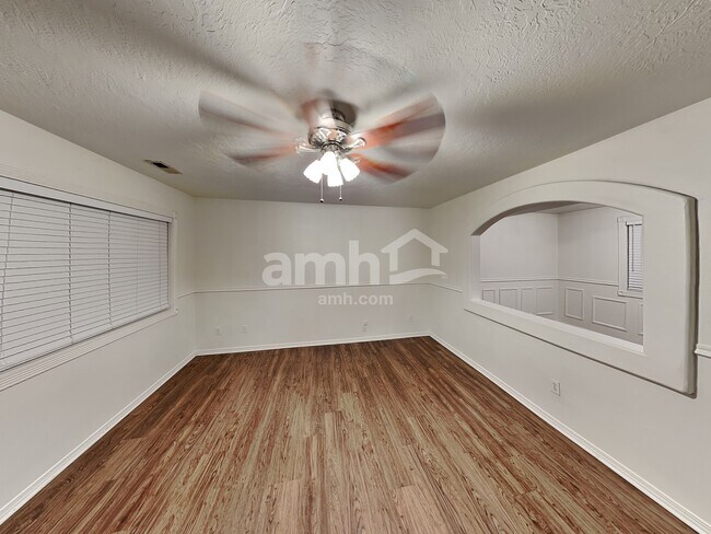 Building Photo - 11888 Aztec Rd