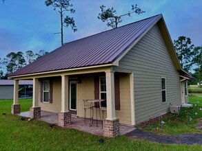Building Photo - 2561 Moore Crossing Rd