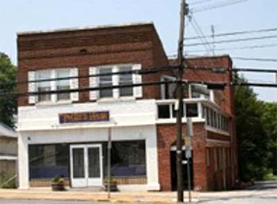 Fotografía del edificio - 1210 Main St