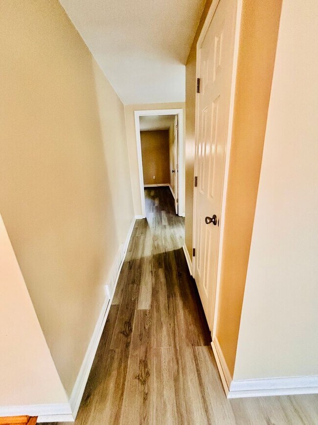 Foto del edificio - 420 W Jefferson St