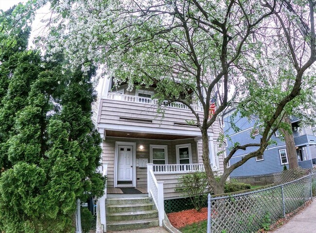 Foto del edificio - 298 Chestnut Ave