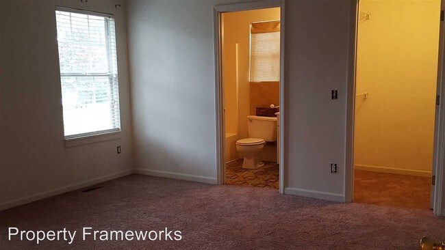 Building Photo - 2010 Camp Creek Cir