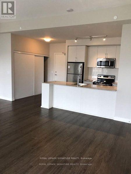 Photo du bâtiment - 40 Lagerfeld Dr