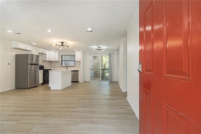 Building Photo - 4922 Glenside Ct