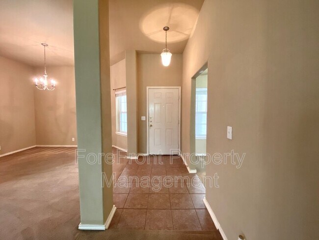 Building Photo - 13904 Belgravia Forest