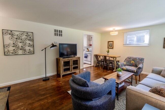 Building Photo - Classic Ranch Just Minutes from TC’s Best