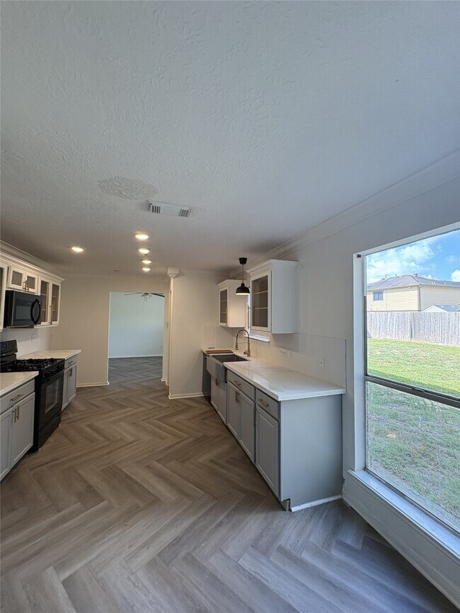 Building Photo - 13714 Firerock Dr