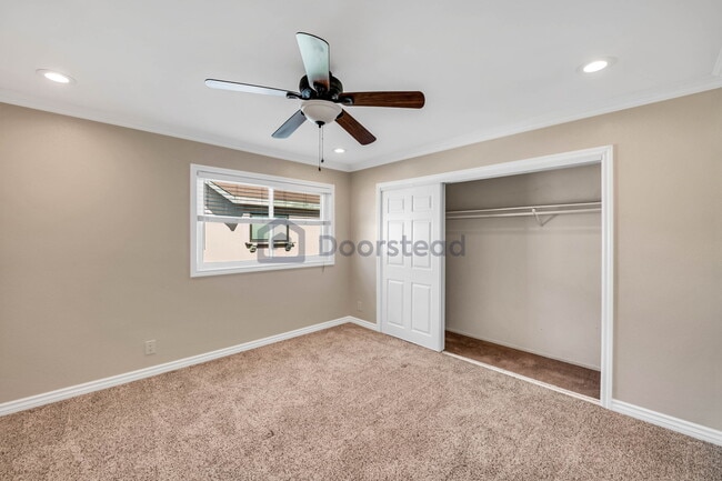Building Photo - 13724 Cordary Ave