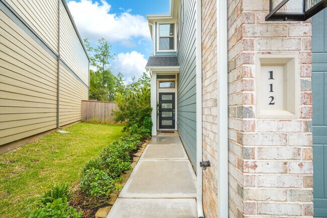 Foto del edificio - 112 Red Cascade Trl