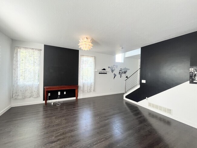 Building Photo - 3546 Terra Sol Dr